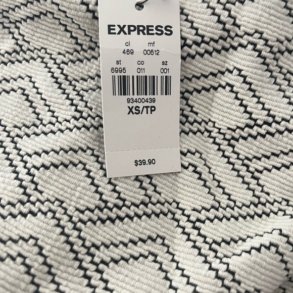 🚫SOLD🚫NWT Women’s Express Patterned Pencil Skirt - Picture 5 of 6